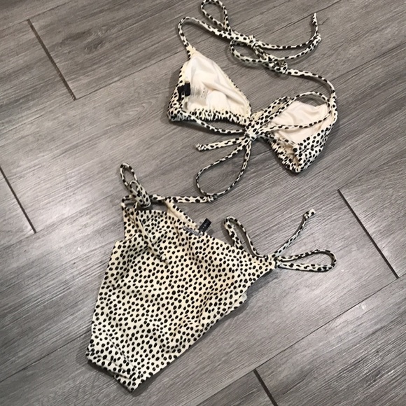 Kendall + Kylie Black Dot Printed Off-White Bikini Swimsuit size L - Picture 2 of 9